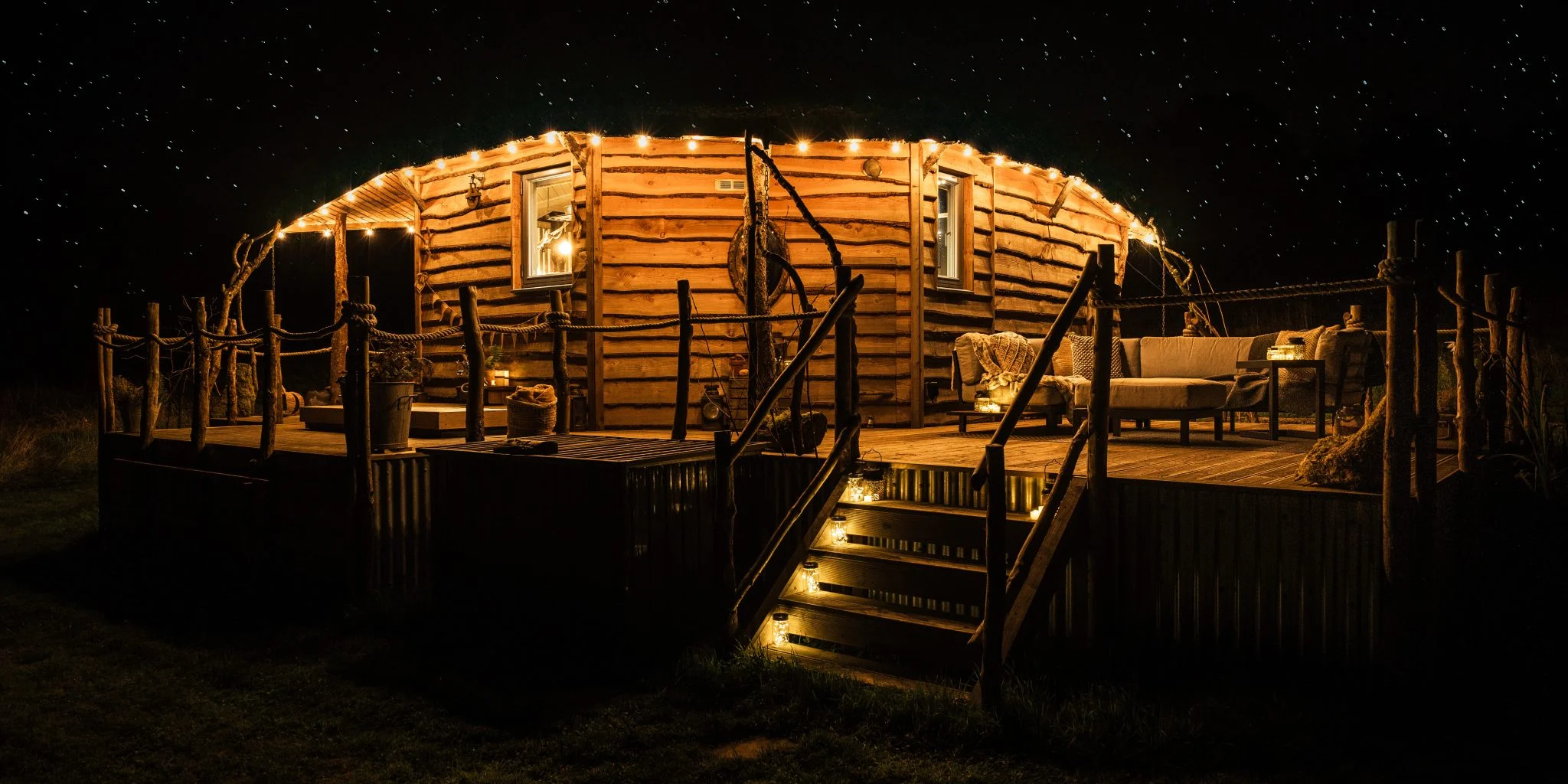 Starry nights at Erwain Escapes - Luxury Glamping Cabins with Hot Tubs - Brecon Beacons
