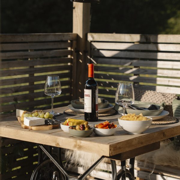 Alfresco Dining in the Nook - Luxury Glamping Cabins - Carmarthenshire, near the Brecon Beacons